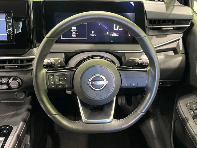 �y�����v�����X�e�A�����O�z�㎿�Ȋv���g�p���邱�ƂŁA��ɂ����������݂ƂĂ��^�]���₷���n���h���ł���