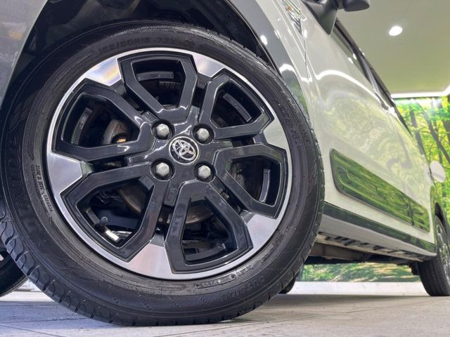 �y����15�C���`�A���~�z�C�[���z�O�ςɃ}�b�`���������A���~�z�C�[���𑕒����Ă���܂��B�e��ЊO�A���~�z�C�[����A�X�^�b�h���X�^�C�����戵�����Ă���܂��B���񂲑��k����������