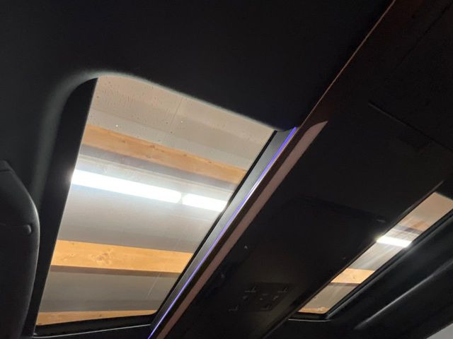 �y���E�Ɨ����[�����[�t�z2��ڍ��E�Ȃɂ��ꂼ��z�u���ꂽ�K���X���[�t!�������ɍ��킹�ĕБ������V�F�[�h��߂邱�Ƃ��\�ł�!