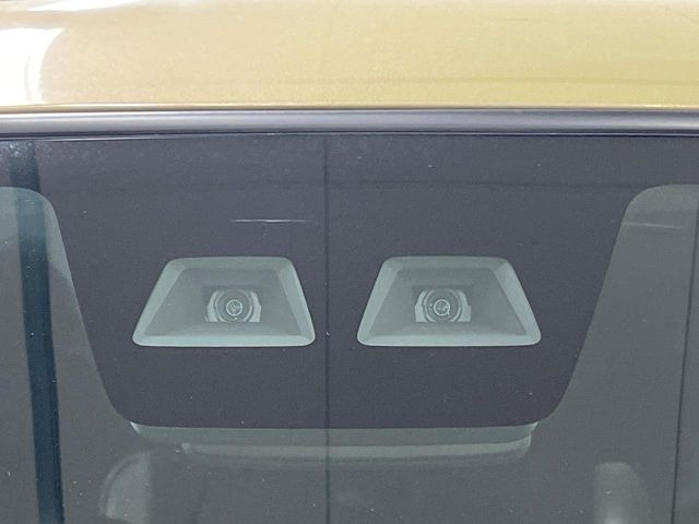 �y�Փˌy�����u�z���s���ɑO���̎ԗ�����F�����A�Փ˂������Ȏ��͌x��ƃu���[�L�ŏՓˉ���Ɣ�Q�y�����A�V�X�g�B�����S�Ƀh���C�u�����y���݂��������܂��B