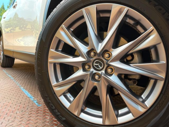 �y����19�C���`�A���~�z�C�[���z�O�ςɃ}�b�`���������A���~�z�C�[���𑕒����Ă���܂��B�e��ЊO�A���~�z�C�[����A�X�^�b�h���X�^�C�����戵�����Ă���܂��B���񂲑��k����������