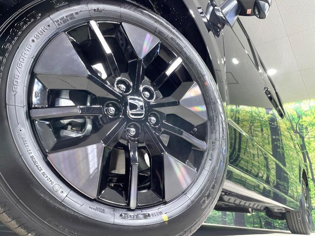 �y����16�C���`�A���~�z�C�[���z�O�ςɃ}�b�`���������A���~�z�C�[���𑕒����Ă���܂��B�e��ЊO�A���~�z�C�[����A�X�^�b�h���X�^�C�����戵�����Ă���܂��B���񂲑��k����������