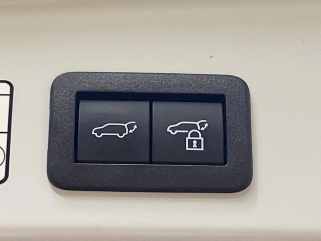 �y�p���[�o�b�N�h�A�z�X�}�[�g�L�[��^�]�Ȃ̃{�^�������������Ń��A�Q�[�g�������ŊJ���܂�!�ו��������Ă��鎞��A�����ʒu�ɂ���o�b�N�h�A��߂�ۂɕ֗��ȋ@�\�ł���