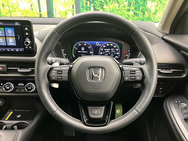 �y�����v�����X�e�A�����O�z�㎿�Ȋv���g�p���邱�ƂŁA��ɂ����������݂ƂĂ��^�]���₷���n���h���ł���