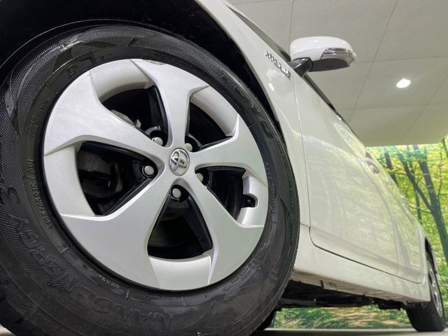 �y�O���[�h��p����15�C���`�A���~�z�C�[���z�f�U�C�����̍��������A���~�z�C�[���𑕒����Ă���܂��B�e��ЊO�A���~�z�C�[����A�X�^�b�h���X�^�C�����戵�����Ă���܂��B���񂲑��k����������