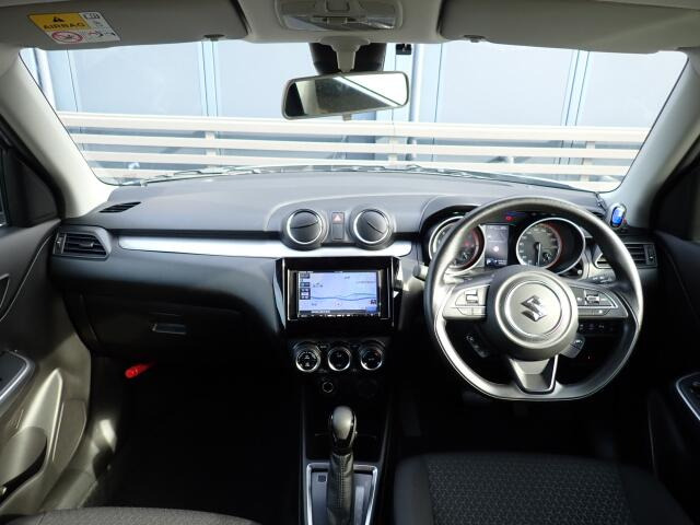 �C���p�l�摜�ɂȂ�܂��B�ԓ��͐��Ǝ҂ɂĎ����N���[�j���O�{�H�ς݂Ȃ̂ŁA��ϐ����ł��B