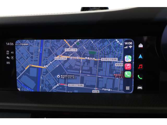 �A�b�v���J�[�v���C�Ή��ŁAiPhone�ƃV�[�����X�ɐڑ��\�B���y��i�r�A���b�Z�[�W�Ȃǂ𒼊��I�ɑ���ł��A�h���C�u�������S�ŉ��K�ȑ̌���񋟂��܂��B