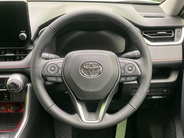 �y�����v�����X�e�A�����O�z�㎿�Ȋv���g�p���邱�ƂŁA��ɂ����������݂ƂĂ��^�]���₷���n���h���ł���