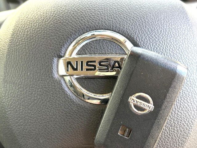 �y�C���e���W�F���g�L�[�z�J�o����|�P�b�g�ɓ��ꂽ�܂܂ł��h�A�̎{���E�������\�ȃX�}�[�g�L�[�𑕔��B�G���W���̃I���E�I�t�����J�M�����o���K�v����������Ƃ��Ă��֗��ł���