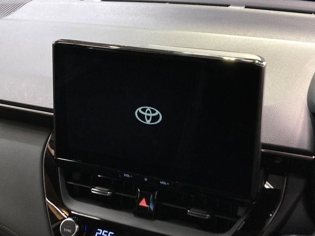 �y10.5�C���` �f�B�X�v���C�I�[�f�B�I�z���ʂ̃f�B�X�v���C��AppleCarPlay��AndroidAuto�����p�\�B�傫�ȉ�ʂŃX�}�z�i�r�A�v���������p���������܂���