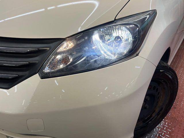 �yHID�w�b�h���C�g�z���ɖ��邭�O�����Ƃ炵�Ă����̂ŁA���V����Ԃ̑��s�������E�ǍD�ň��S���Ă���肢�������܂��B