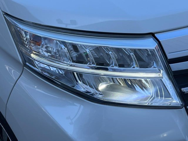 �yLED�w�b�h���C�g�z���V����ԑ��s�����ǍD�Ȏ��E���m�ۂ����S���ĉ^�]�ł��鍂�P�xLED�w�b�h���C�g�𑕔�!�_�����x�������A����d�͂��}�����Ă��܂��B