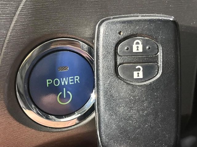 �y�X�}�[�g�L�[�z�J�o����|�P�b�g�ɓ��ꂽ�܂܂ł��h�A�̎{���E�������\�ȃX�}�[�g�L�[�𑕔��B�G���W���̃I���E�I�t�����J�M�����o���K�v����������Ƃ��Ă��֗��ł���