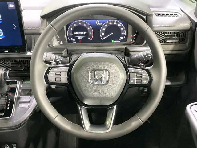 �y�����v�����X�e�A�����O�z�㎿�Ȋv���g�p���邱�ƂŁA��ɂ����������݂ƂĂ��^�]���₷���n���h���ł���