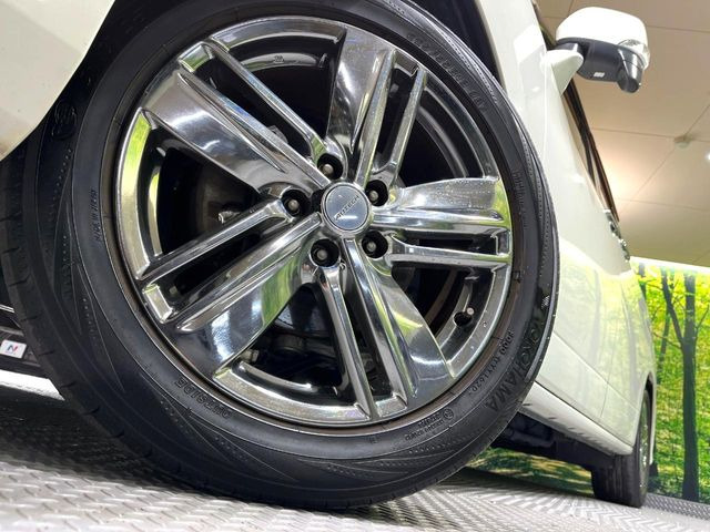 �y18�C���`�A���~�z�C�[���z�O�ςɃ}�b�`�����A���~�z�C�[���𑕒����Ă���܂��B�e��A���~�z�C�[����A�X�^�b�h���X�^�C�����戵�����Ă���܂��B���񂲑��k����������