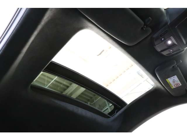 ���A�V�[�g�́A����҂ɂ����K����͂��钚�J�Ȑ݌v�B�R���p�N�g�Ȃ������ݍ��ނ悤�ȍ���S�n�ŁA�Z����������ʂȃh���C�u�܂ŏ㎿�Ȏ��Ԃ����o���܂��B