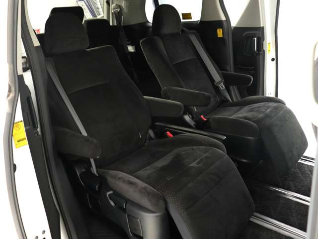 �y�I�b�g�}���t���Z�J���h�V�[�g�z�ő�800mm�̃����O�X���C�h�V�[�g�ƃI�b�g�}���@�\�ɂ�葫���y�X�L�΂������\�ł�!�܂��A�Ђ��|��������܂��̂ŁA���K�ȃh���C�u�����y���݂��������܂�!