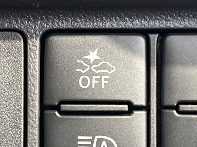 �y�X�}�[�g�A�V�X�g�z���s���ɑO���̎ԗ�����F�����A�Փ˂������Ȏ��͌x��ƃu���[�L�ŏՓˉ���Ɣ�Q�y�����A�V�X�g�B�����S�Ƀh���C�u�����y���݂��������܂��B