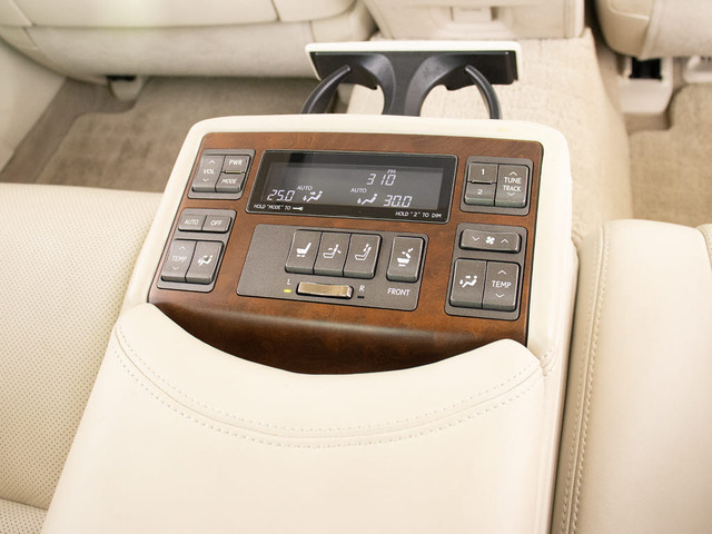 ����Ȃ�VIP����!��ȃZ���^�[�R���\�[���̉摜�ł�!������̂��Ԃɂ́A��Ȃɂ��p���[�V�[�g����������Ă��܂�!�X�ɃI�[�f�B�I�Ȃǂ���Ȃ��瑀��o����ȂǍ���!�Q�X�g�Ɋ��Œ����鑕���ł���!