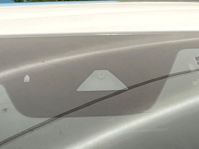 �y�X�}�[�g�V�e�B�u���[�L�T�|�[�g�z�ᑬ���s���ɑO���̎ԗ�����F�����A�Փ˂������Ȏ��͌x��ƃu���[�L�ŏՓˉ���Ɣ�Q�y�����A�V�X�g�B�����S�Ƀh���C�u�����y���݂��������܂��B