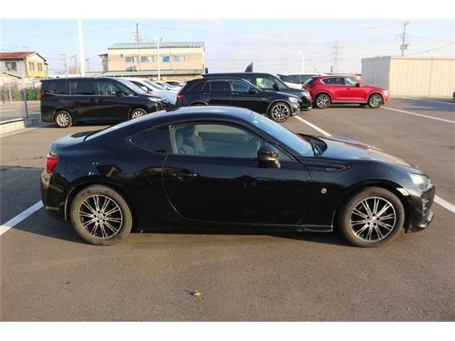 ���Ǝҗl�ւ̔̔��͂��f�肳���Ă��������܂��B �Ԍ������ԗ��̏ꍇ�́A�Ԍ����擾�������x�������z�ŕ\�����Ă���܂��B