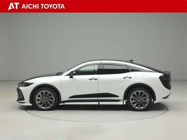 クラウンクロスオーバー2.5 G アドバンスト レザー パッケージ E-Four 4WD