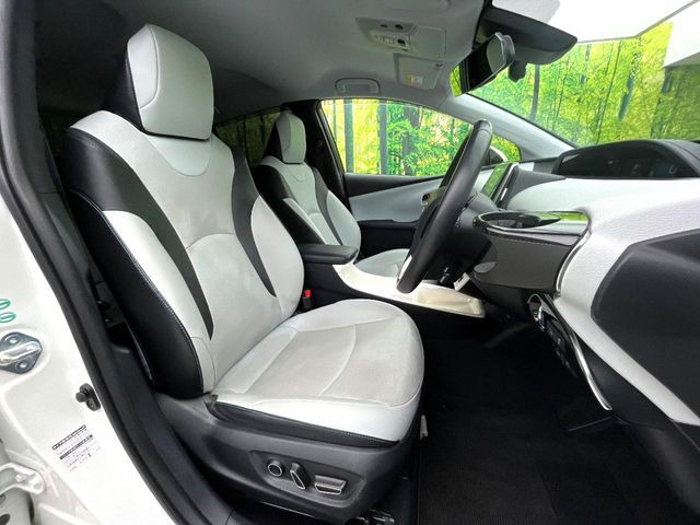 �y���烌�U�[�V�[�g�z����̂ӂ���肪�e�ՂŃ����e�i���X�����ȒP�ȁA�@�\���ɗD��鍇����v���̗p�����㎿�ȃV�[�g�ł��B����S�n���悭�A���������ӂ��S�n�ǂ��ԓ���Ԃ����o���Ă���܂��B