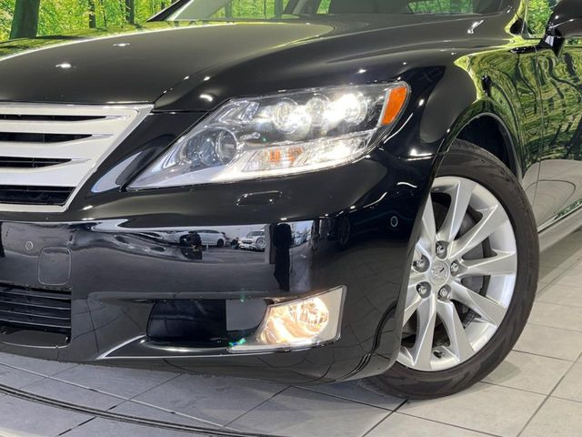 �yLED�w�b�h���C�g�z���V����ԑ��s�����ǍD�Ȏ��E���m�ۂ����S���ĉ^�]�ł��鍂�P�xLED�w�b�h���C�g�𑕔�!�_�����x�������A����d�͂��}�����Ă��܂��B