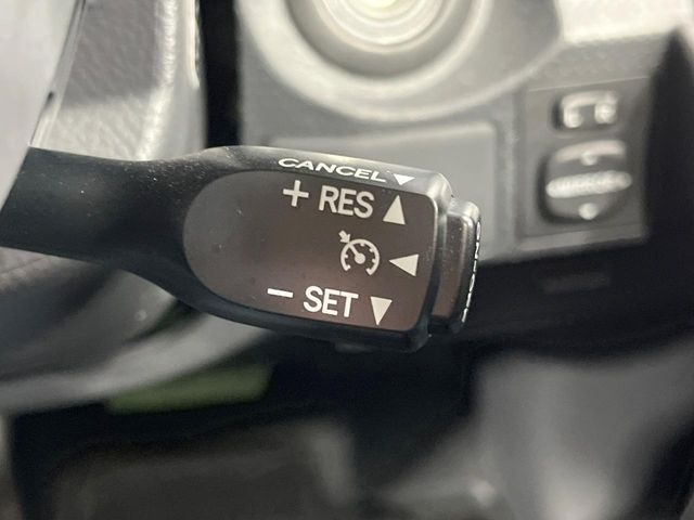 �y�N���[�Y�R���g���[���z�������H�����N���N���s�B�A�N�Z���𗣂��Ă���葬�x�ő��s���ł��A�������^�]���̕��S���y��!�����E�������ȒP�ȃX�C�b�`����Œ����ł��܂��B