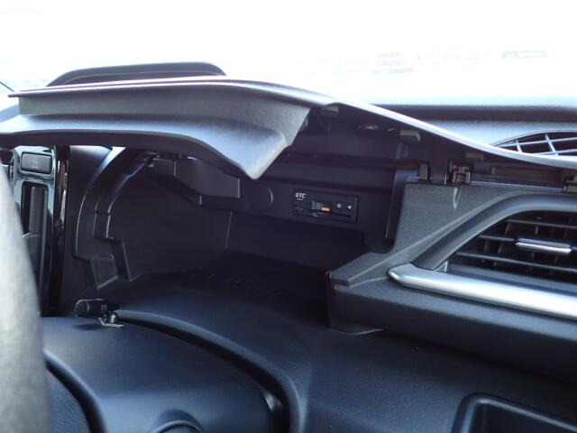 ETC�������Ă���܂��B�L�����H�̗������Œ�Ԃ��鎖�Ȃ��X���[�Y�ɒʉ߂ł��܂��B