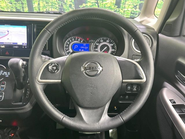 �y�����v�����X�e�A�����O�z�㎿�Ȋv���g�p���邱�ƂŁA��ɂ����������݂ƂĂ��^�]���₷���n���h���ł���