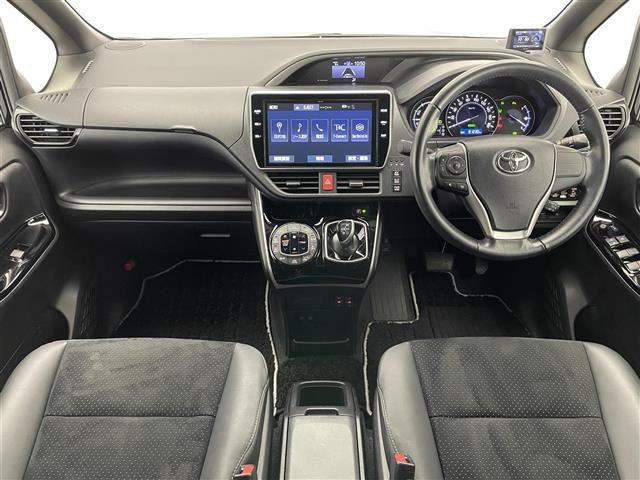 ヴォクシー1.8 ハイブリッド ZS 煌III