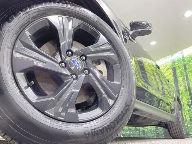 �y����17�C���`�A���~�z�C�[���z�O�ςɃ}�b�`���������A���~�z�C�[���𑕒����Ă���܂��B�e��ЊO�A���~�z�C�[����A�X�^�b�h���X�^�C�����戵�����Ă���܂��B���񂲑��k����������