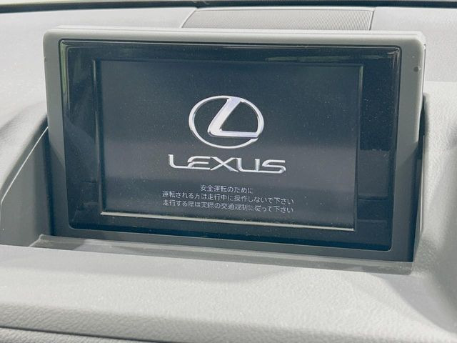 �y�����i�r�z�l�C�̏����i�r�𑕔����Ă���܂��B�i�r�̎g���₷���͂������A�I�[�f�B�I�@�\���[��!�L�����v�◷�s�͂������A�ʋ΂┃�����ȂǕ��i�̃h���C�u���y�����Ȃ�͂���