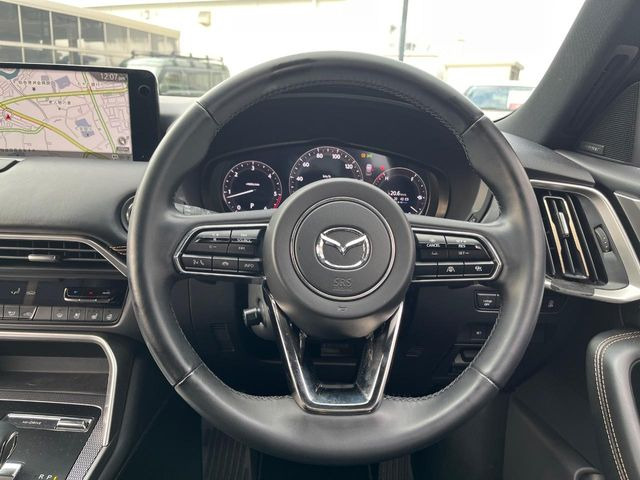 �y�����v�����X�e�A�����O�z�㎿�Ȋv���g�p���邱�ƂŁA��ɂ����������݂ƂĂ��^�]���₷���n���h���ł���