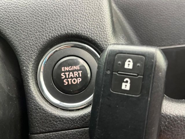 �y�L�[���X�X�^�[�g�V�X�e���z�J�o����|�P�b�g�ɓ��ꂽ�܂܂ł��h�A�̎{���E�������\�ȃX�}�[�g�L�[�𑕔��B�G���W���̃I���E�I�t�����J�M�����o���K�v����������Ƃ��Ă��֗��ł���