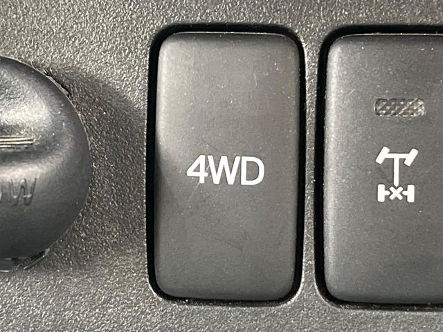 4WD�̂��Ԃł��̂ŁA�ᓹ�ł����S�ł���~��n�n��ɂ��Z�܂��̕��ȊO�ɂ��A�E�B���^�[�X�|�[�c����̕���~��n��֋A�Ȃ����@�������ɂ���������!