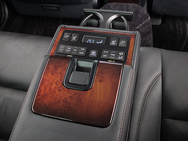 ��Ȃ�VIP����!��ȃZ���^�[�R���\�[���̉摜�ł�!������̂��Ԃɂ́A��Ȃɂ��p���[�V�[�g����������Ă��܂�!�X�ɃI�[�f�B�I�Ȃǂ���Ȃ��瑀��o����ȂǍ���!�Q�X�g�Ɋ��Œ����鑕���ł���!