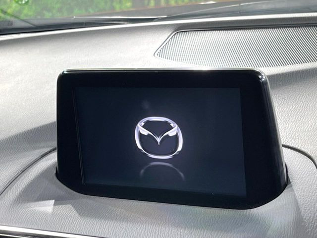 �y���[�J�[�����i�r�z�C���e���A�ɗn�����ރX�^�C���b�V���ȁu��p�݌v�v���[�J�[�i�r�𑕔��􎋔F���⑀�쐫�ȂǊ�{���\�ɂ��D��A���㎿�ȃJ�[���C�t�����y���݂��������܂��B