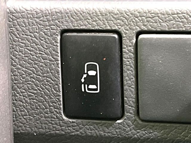 �y�p���[�X���C�h�h�A�z�X�}�[�g�L�[��^�]�Ȃ̃X�C�b�`�ŃX���C�h�h�A�̊J���\���d��������͂����ăh�A���J����K�v�������A���������q�l�ł��A�d���ו��������Ă��鎞�����N�ɊJ���߂ł��܂���