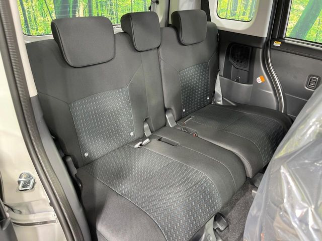 ���i���ȃI���W�i���t���A�}�b�g���I�v�V�����ɂĂ��p�ӂ��Ă���܂��B���D���ȃf�U�C����J���[�����Ԃɍ��킹�đI��ł����������Ƃ��ł��܂���