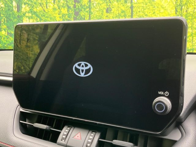 �y10.5�C���` �f�B�X�v���C�I�[�f�B�I�v���X�z���ʂ̃f�B�X�v���C��AppleCarPlay��AndroidAuto�����p�\�B�傫�ȉ�ʂŃX�}�z�i�r�A�v���������p���������܂���