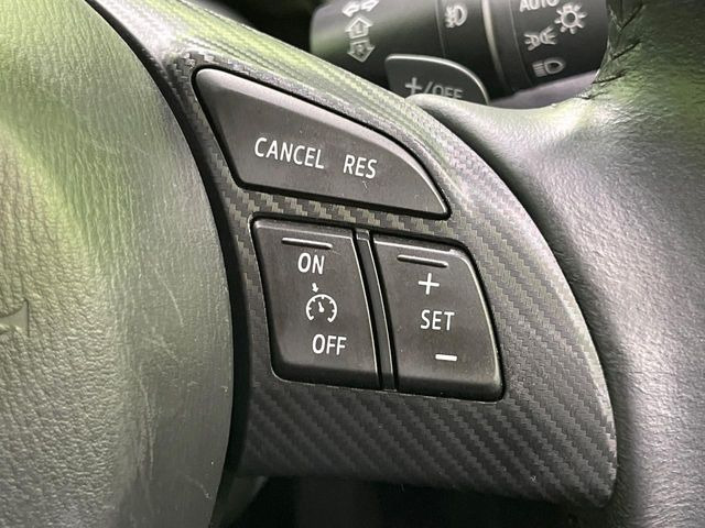 �y�N���[�Y�R���g���[���z�������H�����N���N���s�B�A�N�Z���𗣂��Ă���葬�x�ő��s���ł��A�������^�]���̕��S���y��!�����E�������ȒP�ȃX�C�b�`����Œ����ł��܂��B