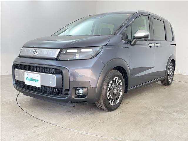 フリード1.5 e:HEV クロスター