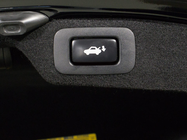 �X�C�b�`����Ńg�����N���b�h�̎����J���s���܂��B�d�q�L�[�{�̂̃��C�����X�@�\��^�]�Ȃ̃X�C�b�`����ł��I�[�v�����삪�\�ł�!�����ԂȂ�ł͂̉��K�����ł�!!