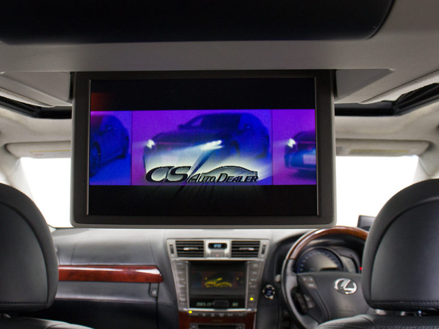 �l�C�����̃��A�G���^�[�V�X�e���𑕒�!���C�h��ʂ̃t���b�v�_�E�����j�^�[����!!����Ƀ}�[�N���r���\���v���~�A���I�[�f�B�I�ADVD�@�\���Z�b�g�I�v�V�����ɂĊ������Ă���܂��B