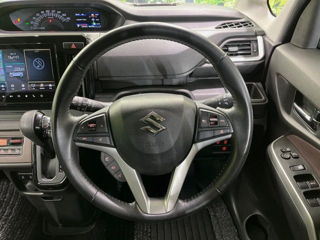 �y�����v�����X�e�A�����O�z�㎿�Ȋv���g�p���邱�ƂŁA��ɂ����������݂ƂĂ��^�]���₷���n���h���ł���