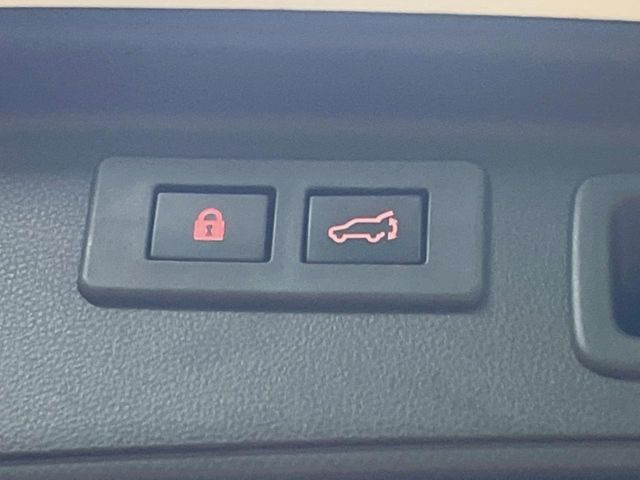 �y�p���[�o�b�N�h�A�z�X�}�[�g�L�[��^�]�Ȃ̃{�^�������������Ń��A�Q�[�g�������ŊJ���܂�!�ו��������Ă��鎞��A�����ʒu�ɂ���o�b�N�h�A��߂�ۂɕ֗��ȋ@�\�ł���