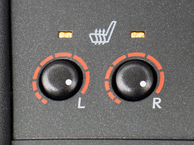 �����K�V�[�g�q�[�^�[�𑕔����Ă��܂�!�����ԂȂ�ł͂̑����ł�!�V�[�g���g�܂�@�\!�����~�����K�ɂ���Ԓ����܂���!!