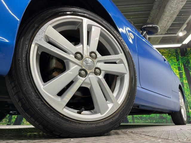 �y����16�C���`�A���~�z�C�[���z�O�ςɃ}�b�`���������A���~�z�C�[���𑕒����Ă���܂��B�e��ЊO�A���~�z�C�[����A�X�^�b�h���X�^�C�����戵�����Ă���܂��B���񂲑��k����������